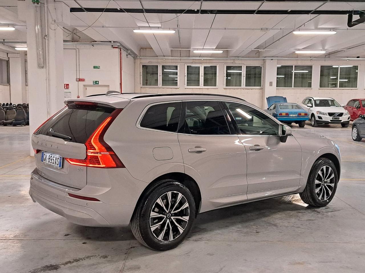 Volvo XC 60 2000 B4 (D) Mild-Hybrid Core Automatico (FWD)