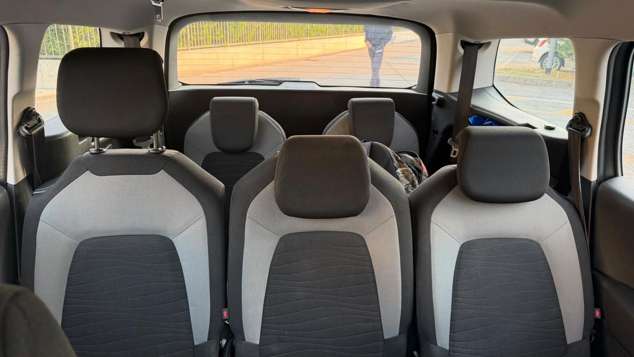 Citroen Grand C4 Picasso 1.6 e-HDi 115 Seduction