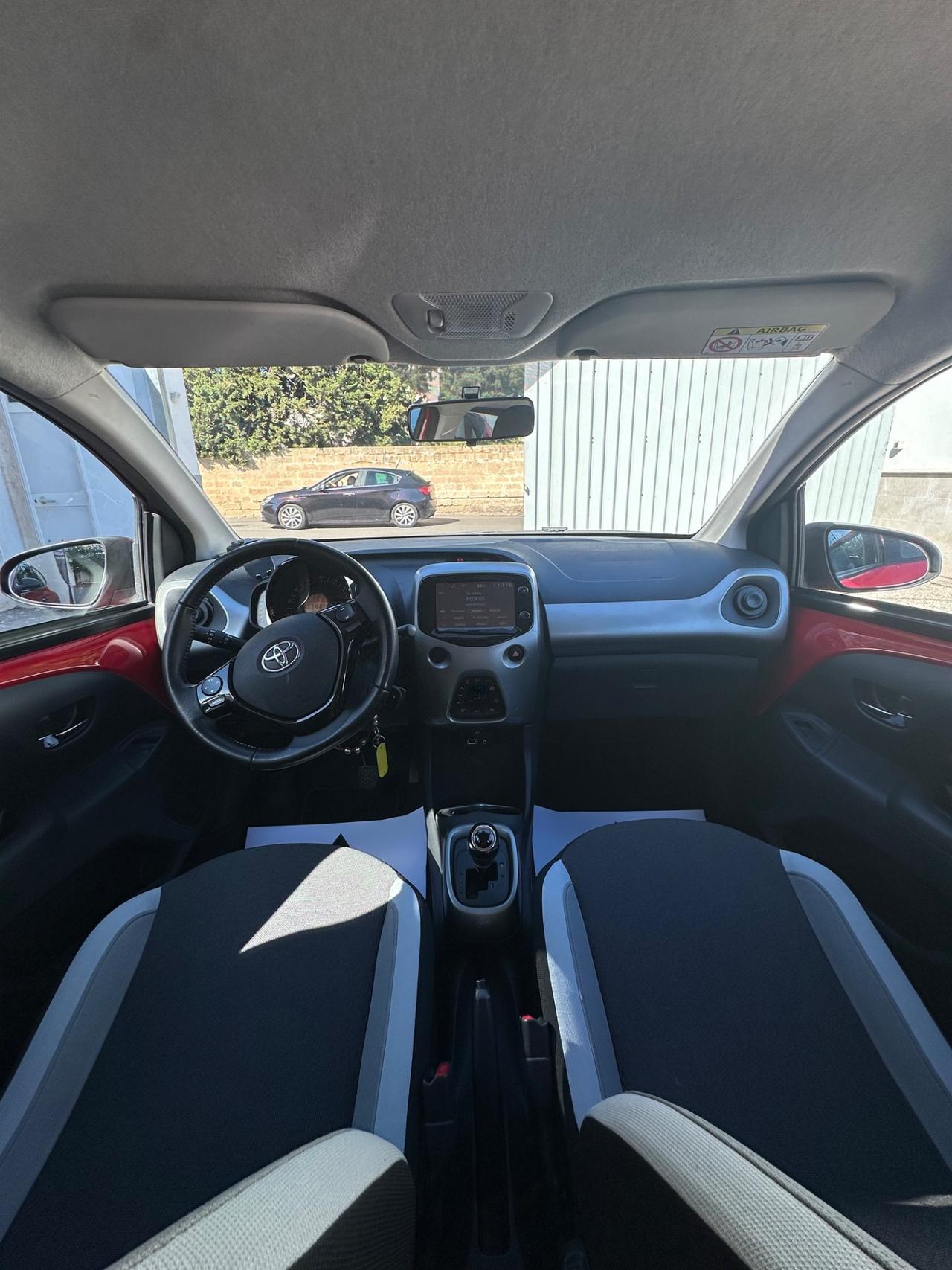 Toyota Aygo 1.0 VVT-i 69 CV 5 porte x-wave MMT