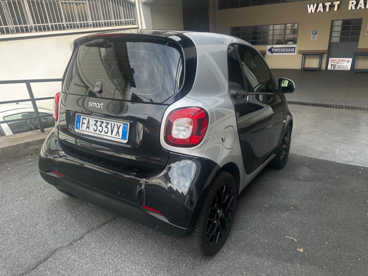 Smart ForFour 70 1.0 twinamic Youngster