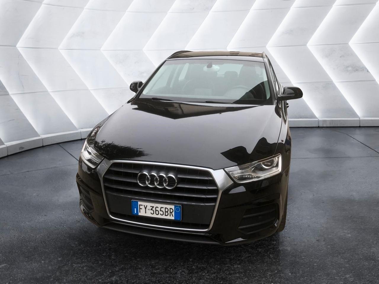 Audi Q3 2.0 TDI 150 CV Business