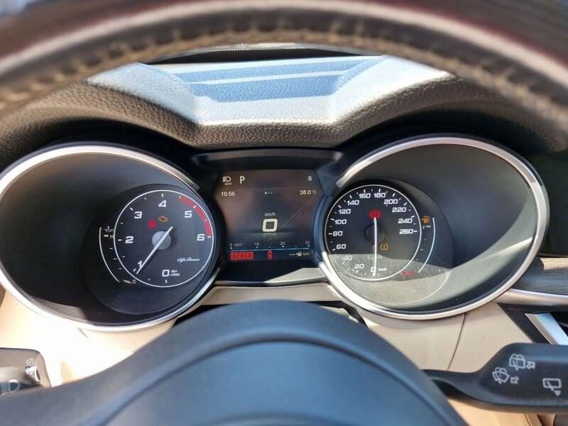 Alfa Romeo Stelvio 2017 2.2 t Business Q4 210cv auto my19