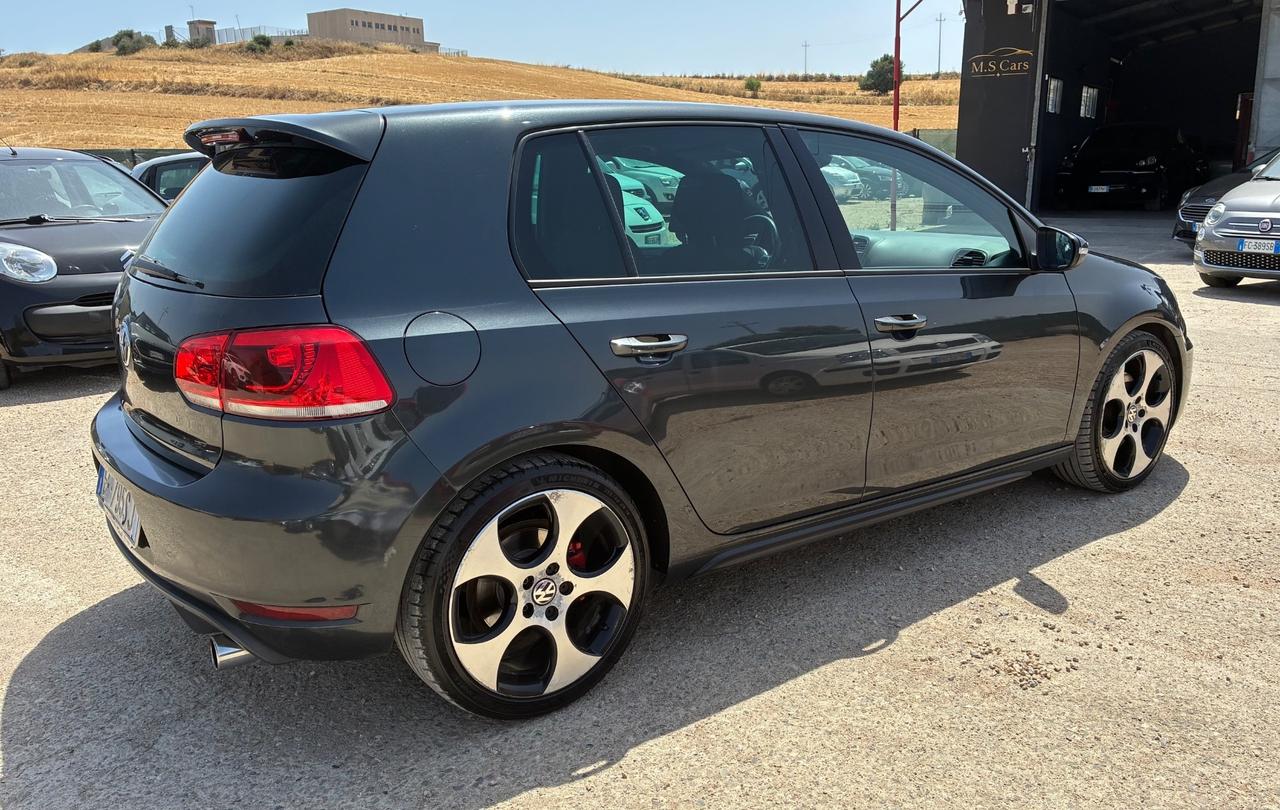 Volkswagen Golf 2.0 TSI 5p. GTI