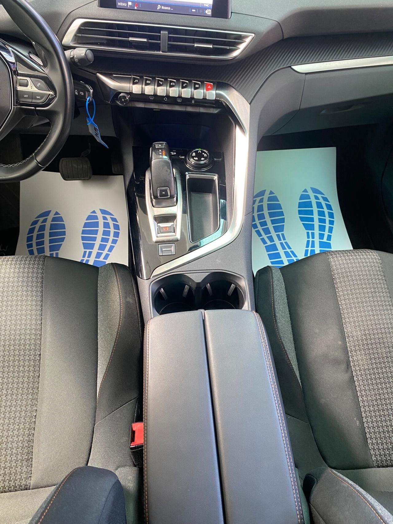 Peugeot 3008 BlueHDi 130 S&S EAT8 Business