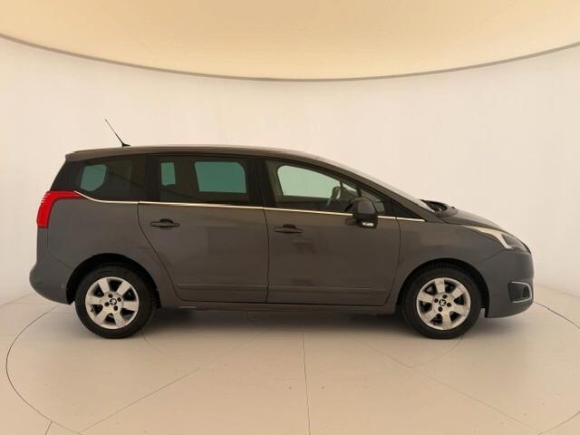 Peugeot 5008 BlueHDi 120 S&S - NEOPATENTATI