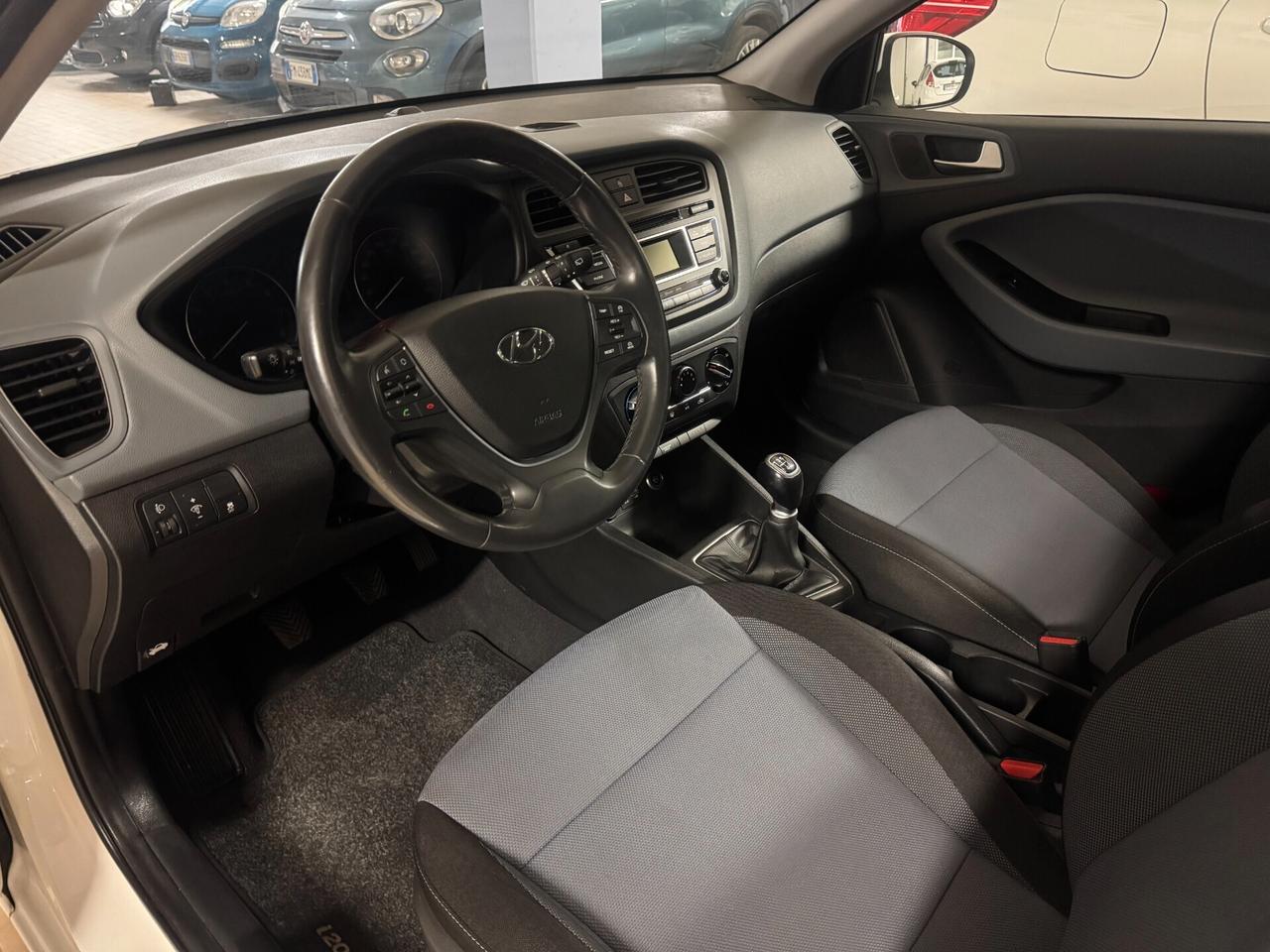 Hyundai i20 II 5p 1.2 Login GPL