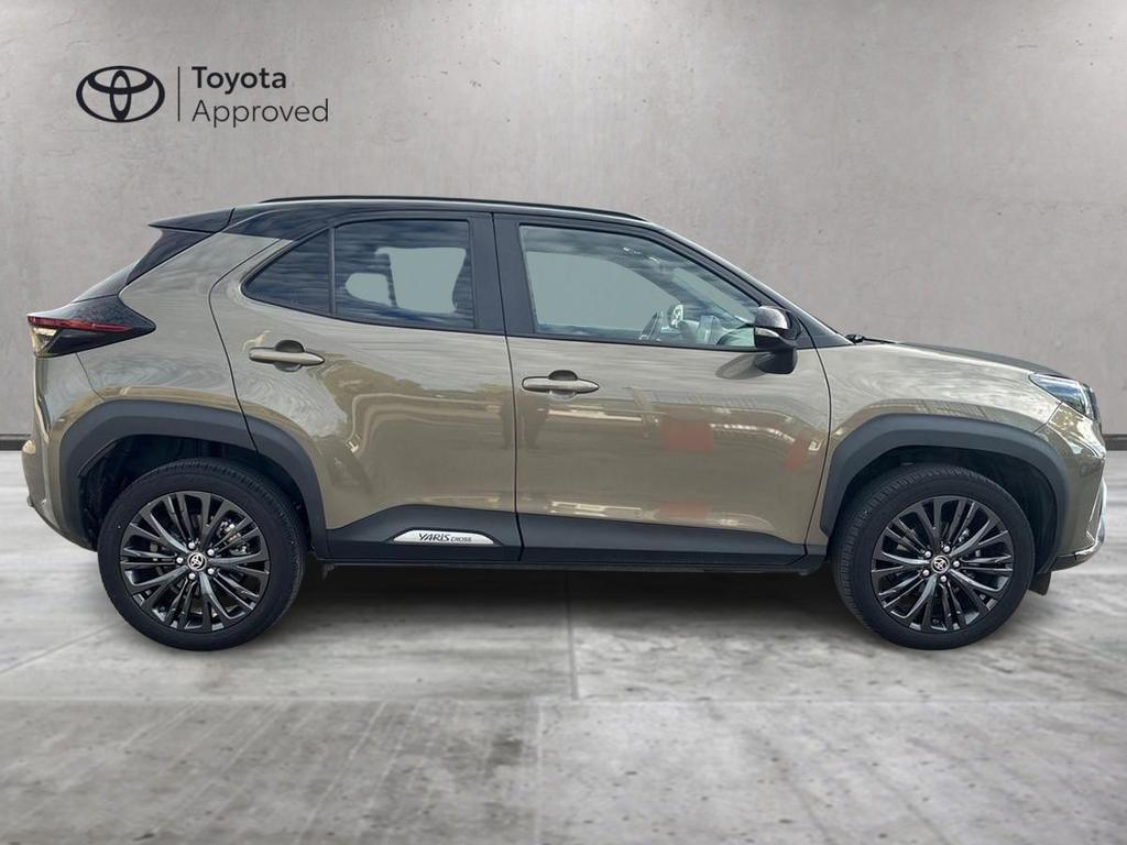 Toyota Yaris Cross 1.5h Adventure fwd 116cv e-cvt