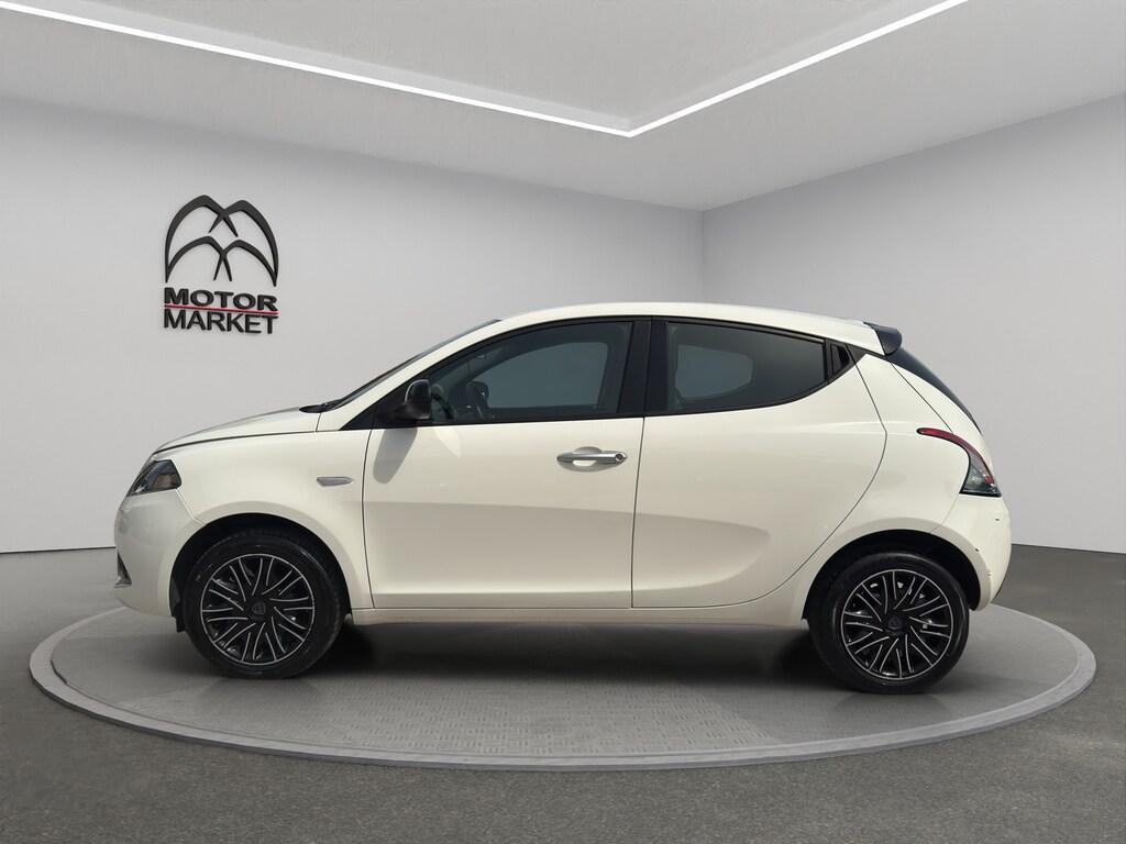 Lancia Ypsilon 5 Porte 1.0 FireFly Hybrid Silver