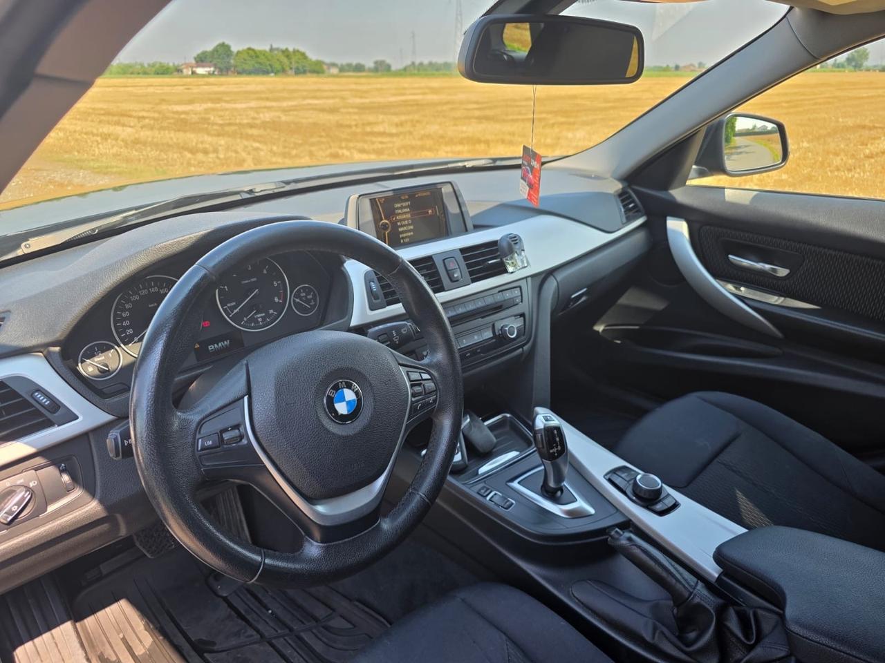 Bmw 320d Xdrive business PREZZO 7500€