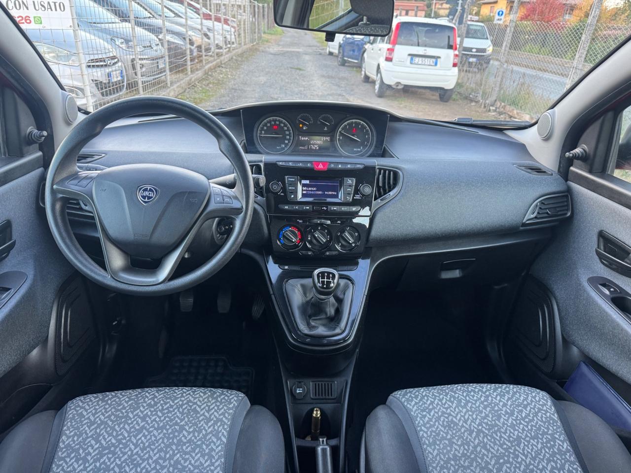 Lancia Ypsilon 1.2 69 CV 5 porte GPL Ecochic Gold NEOPATENTATI