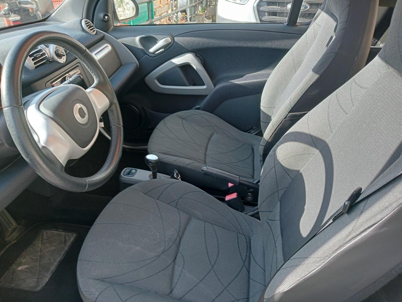 Smart ForTwo 1000 52 kW MHD coupé pure