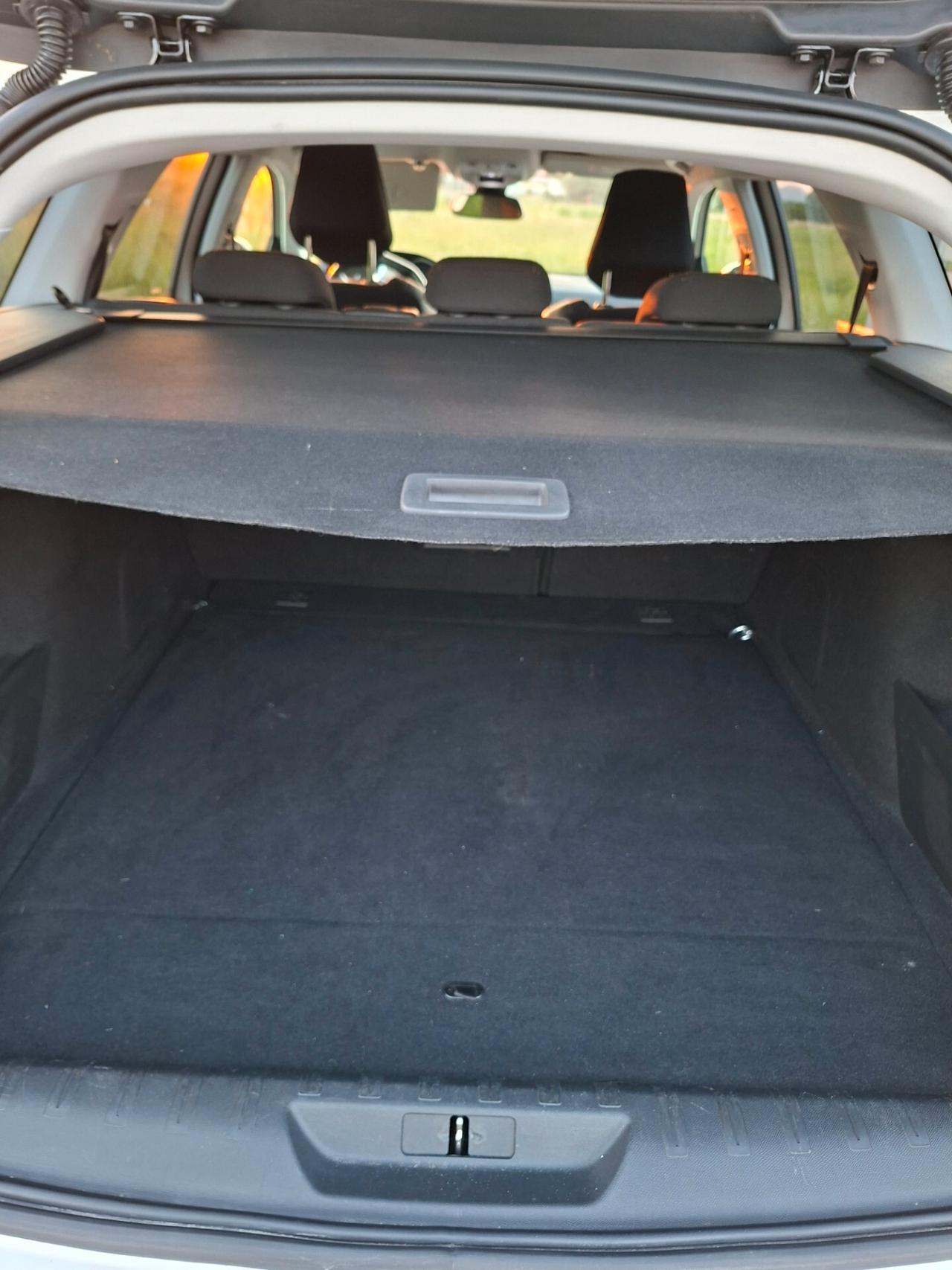 Peugeot 308 BlueHDi 130 S&S SW Allure GARANZIA