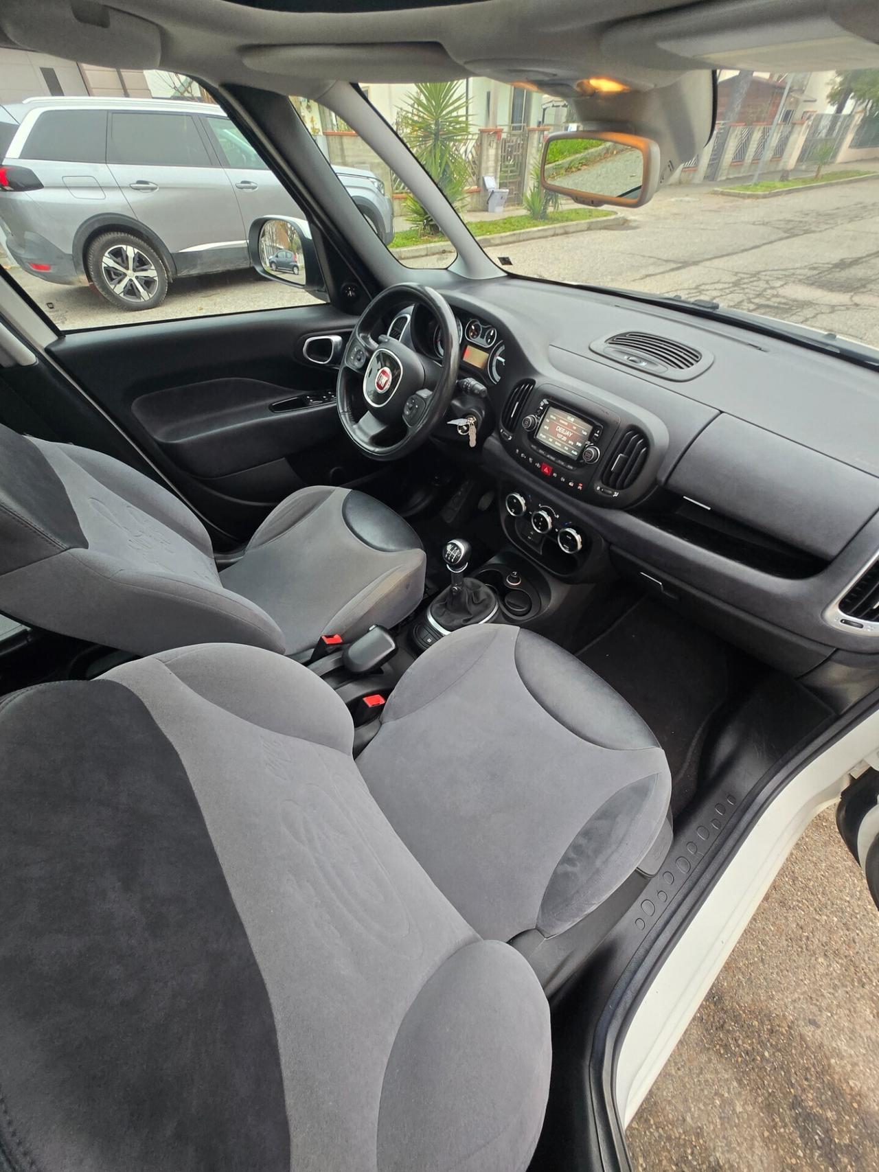 Fiat 500L 1.6 Multijet 105 CV Panoramic Edition Bianco Gelato