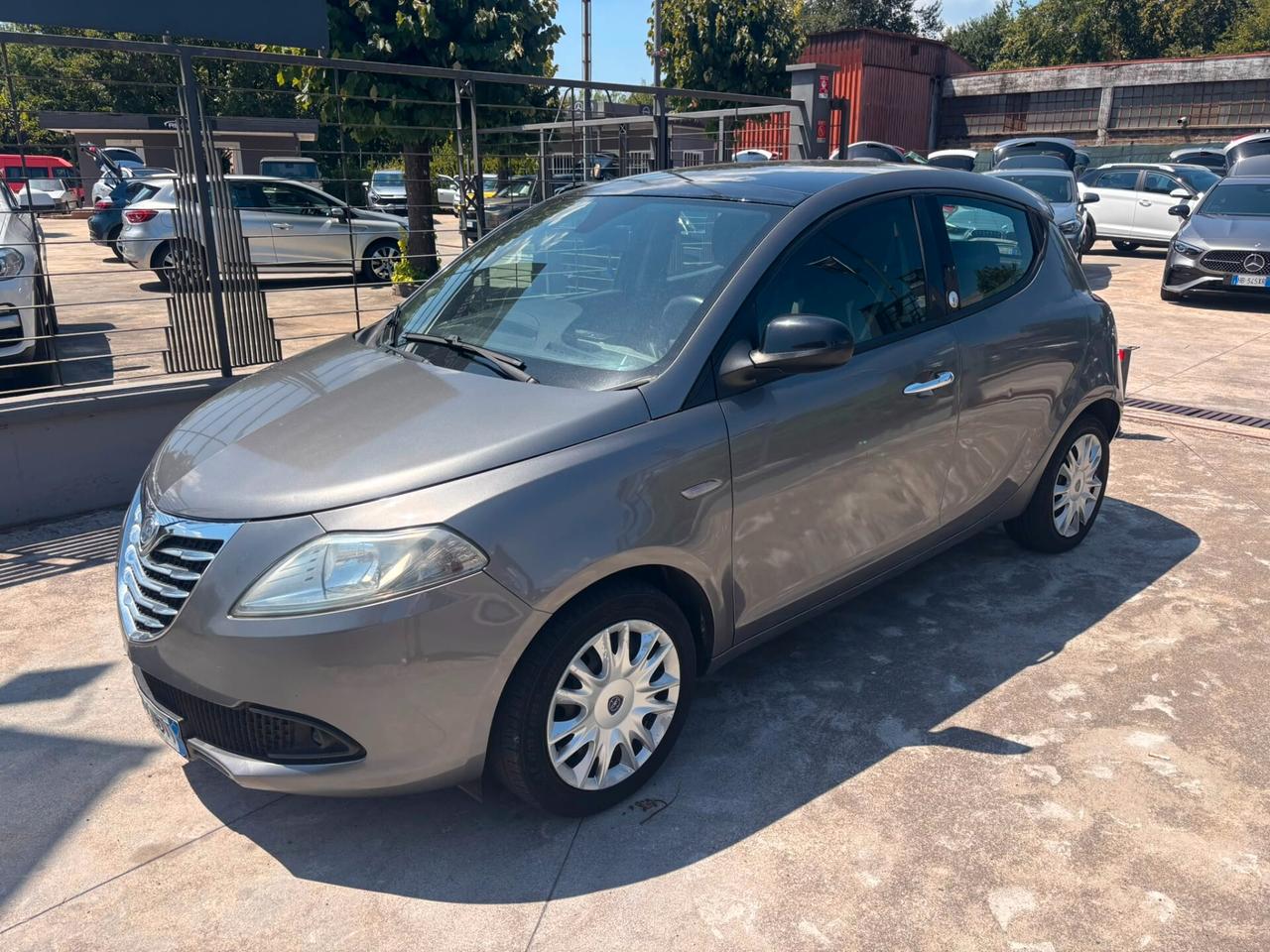 Lancia Ypsilon 1.2 69 CV 5 porte GPL Ecochic Gold