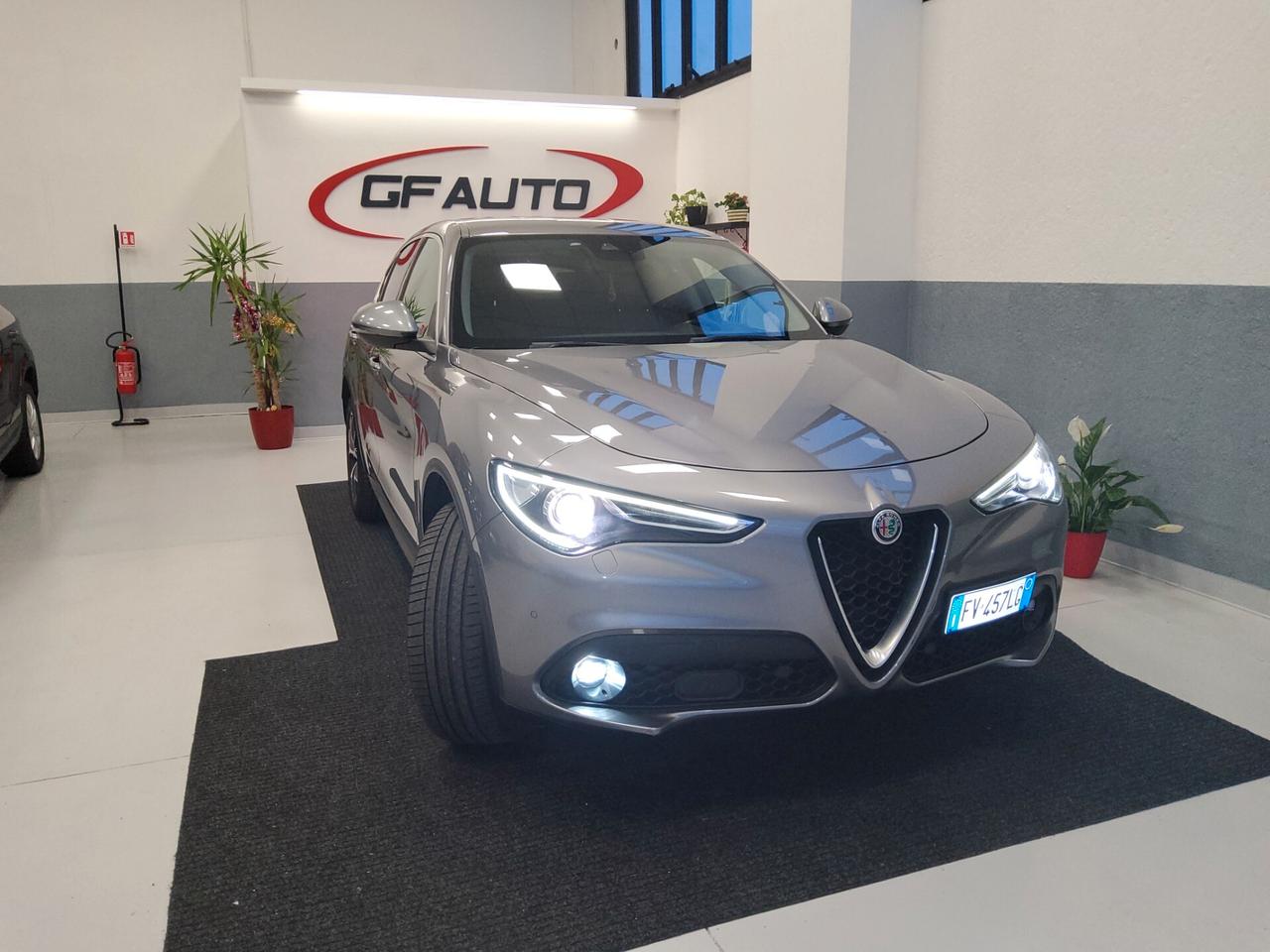 Alfa Romeo Stelvio 2.2 Turbodiesel 210 CV AT8 Q4 Executive
