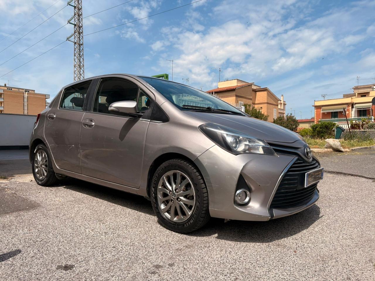 Toyota Yaris 1.0 5 porte Lounge