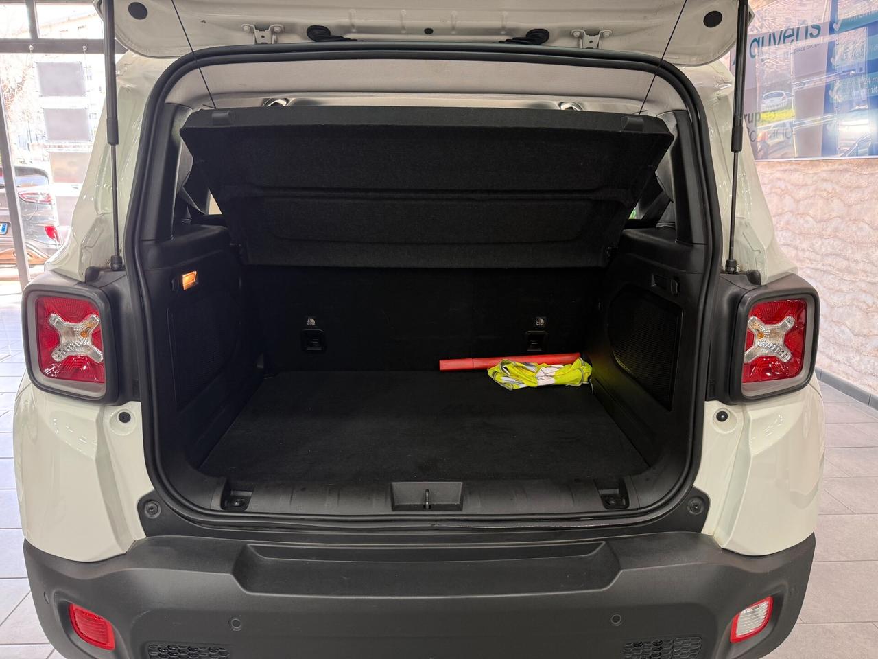 Jeep Renegade 1.6 Mjt 130 CV Limited - Pari al nuovo