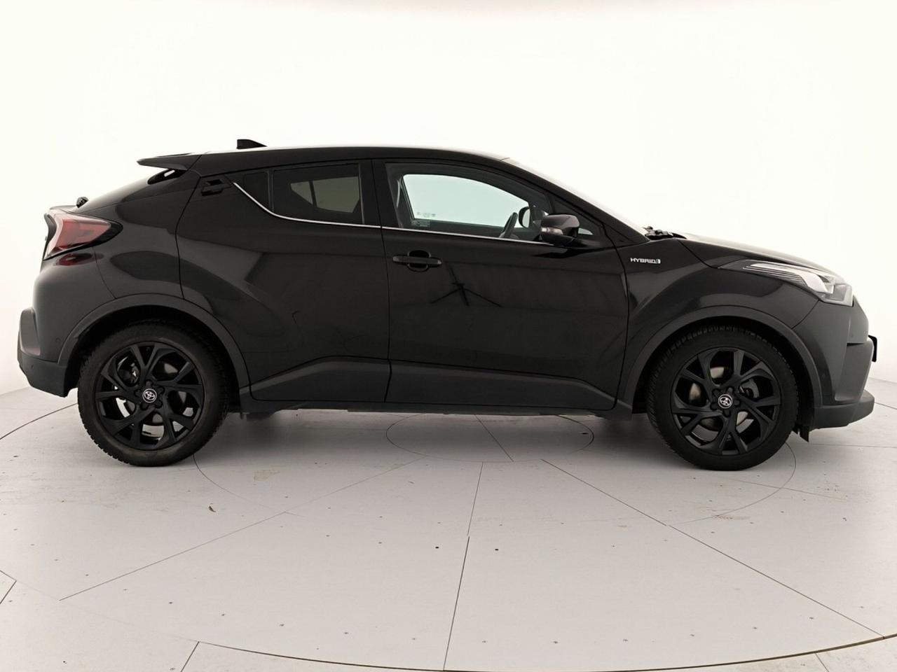 Toyota C-HR 1.8h lounge 2wd e-cvt my18