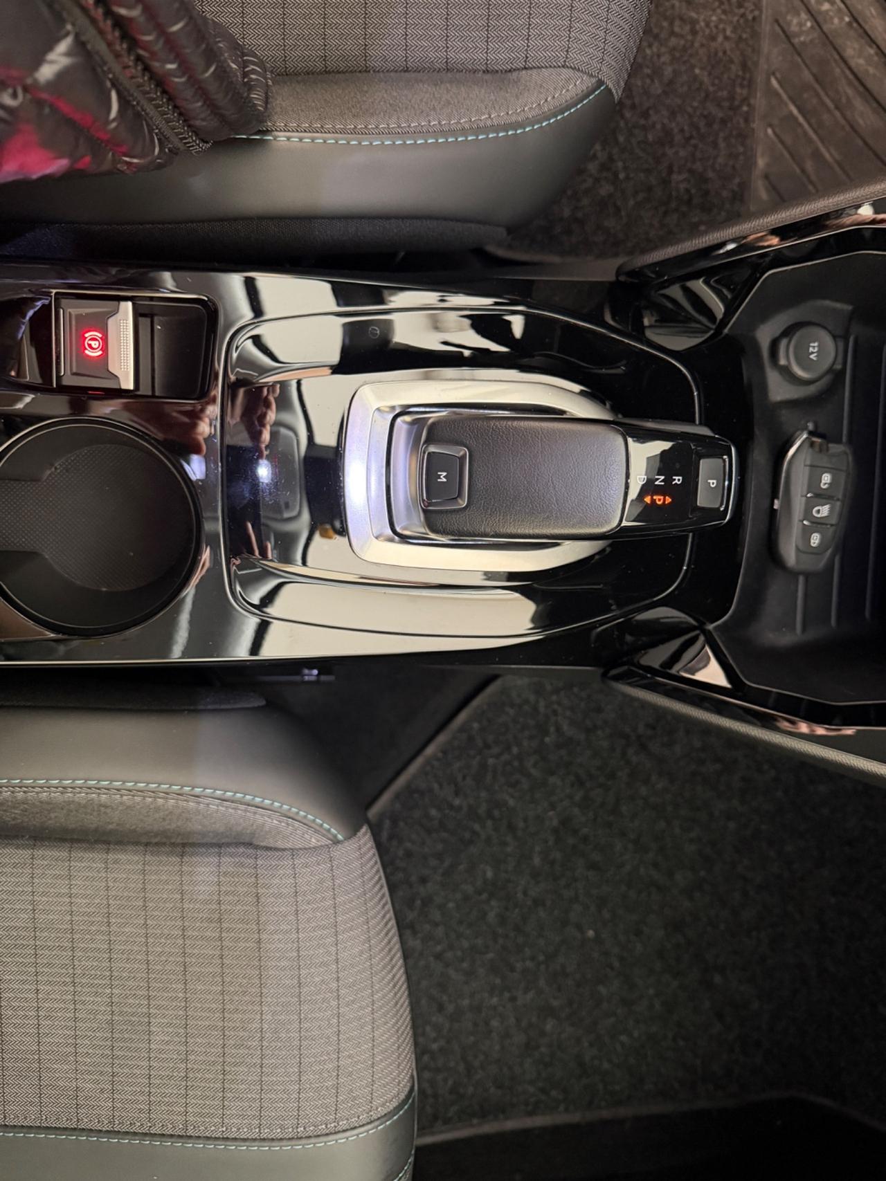 Peugeot 2008 BlueHDi 130 S&S EAT8 Allure Pack