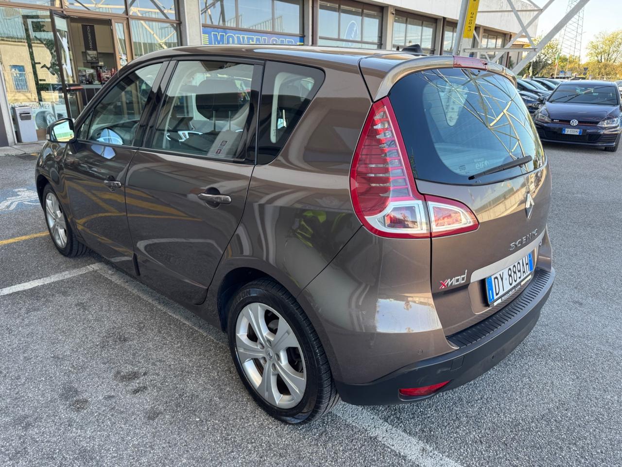 Renault Scenic X-Mod 1.5 dCi 110CV Luxe