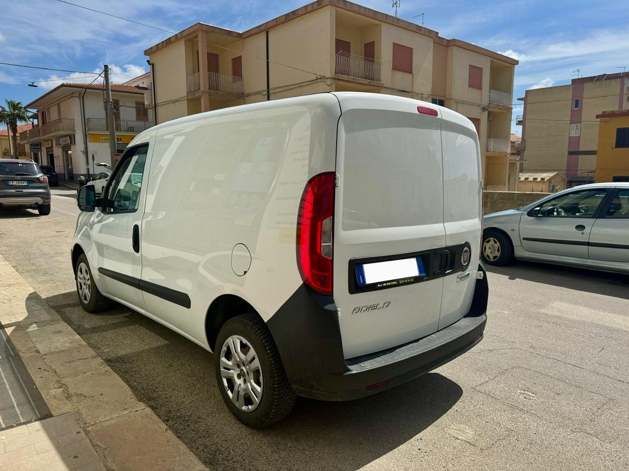 Fiat Doblo 1.3 Mtj 95cv N1 2 posti iva esposta 22 Anno 13/12/2019 Euro 6B Fatturabile