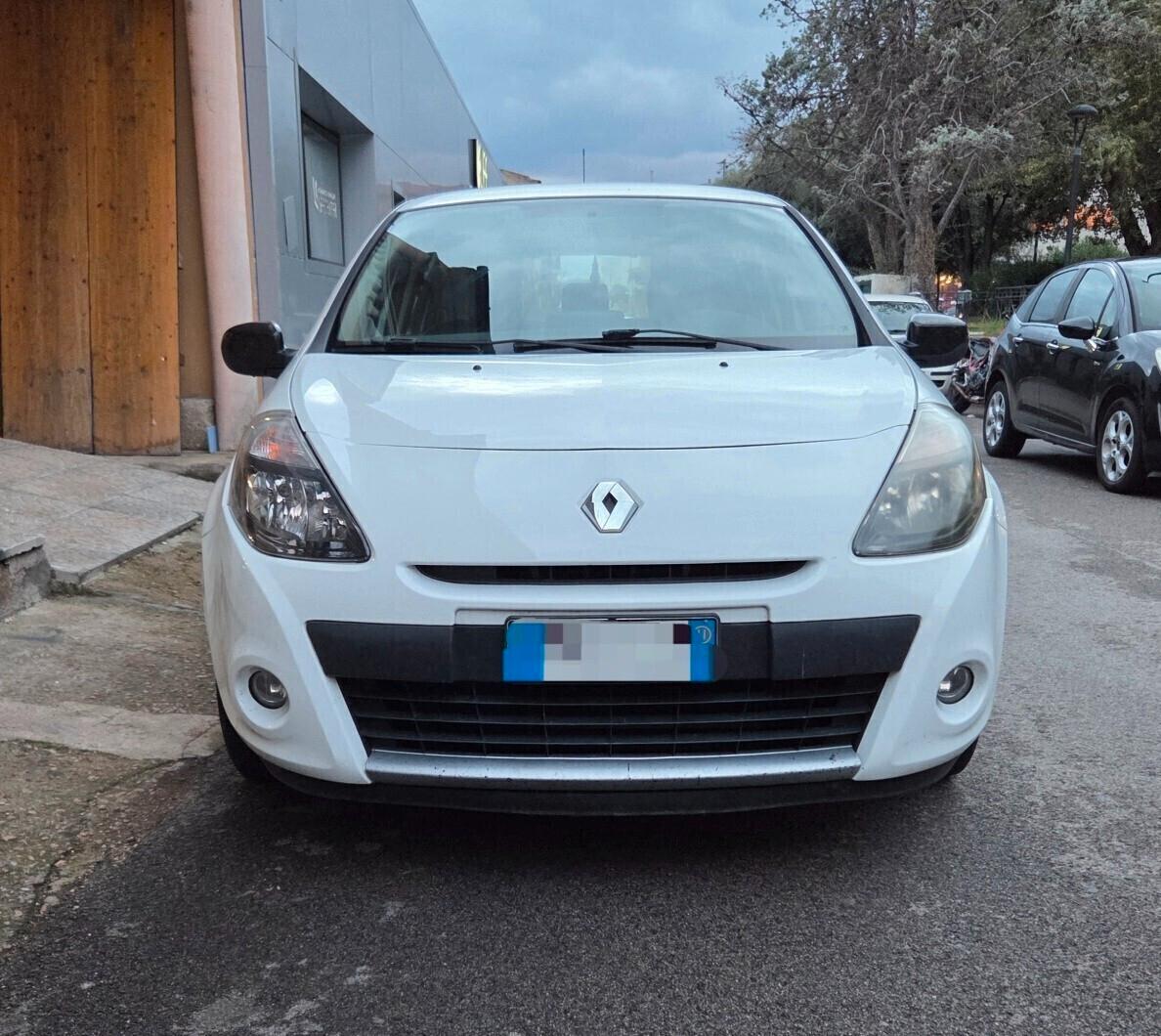Renault Clio 1.2 16V NEOPATENTATI!!!!!