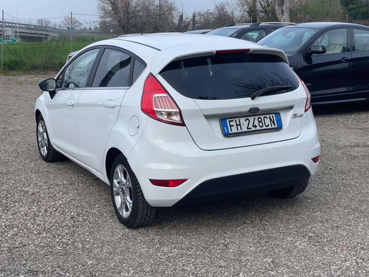 Ford Fiesta 1.5 TDCi 75CV 5 porte Titanium