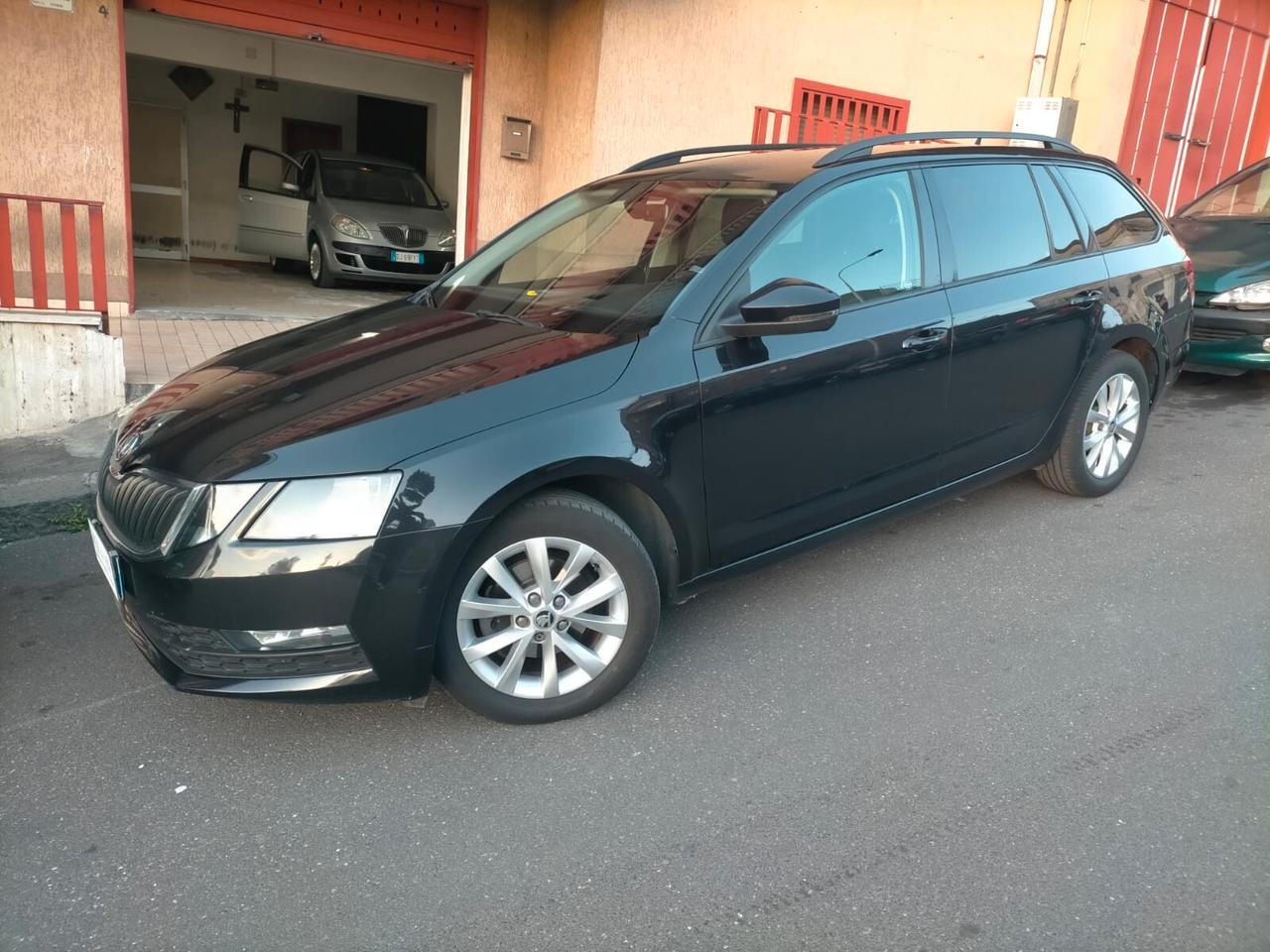 Skoda Octavia 1.6 TDI SCR 115 CV Wagon Executive