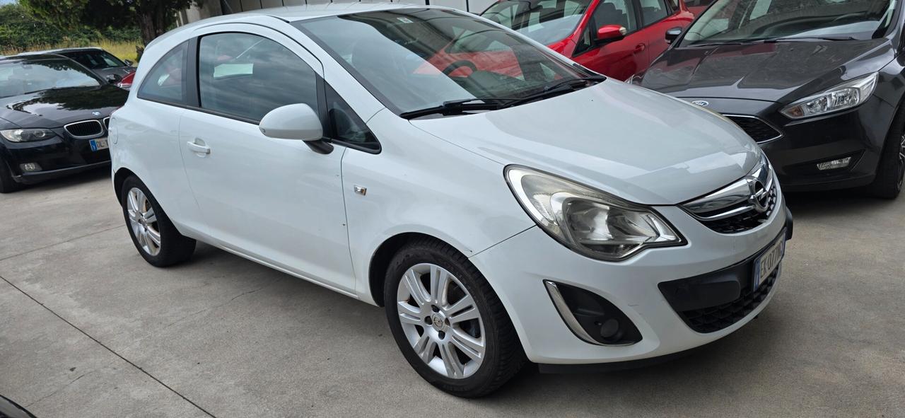 Opel Corsa 1.2 85CV 3 gas va. Sempre ok patentati
