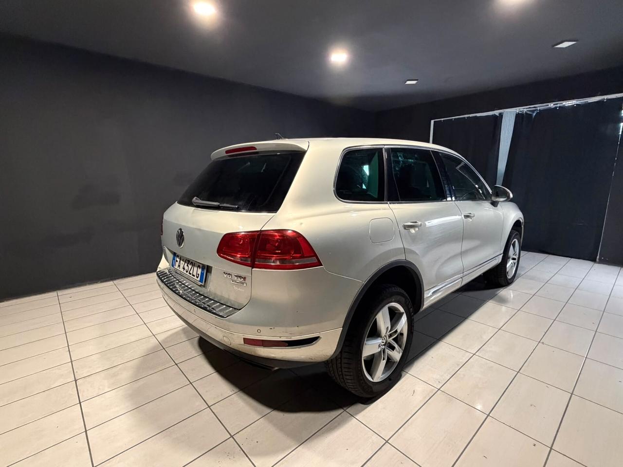 VOLKSWAGEN TOUAREG DEL 2015 3.0 V6 4X4 AUTOMATICA SUPERFULL