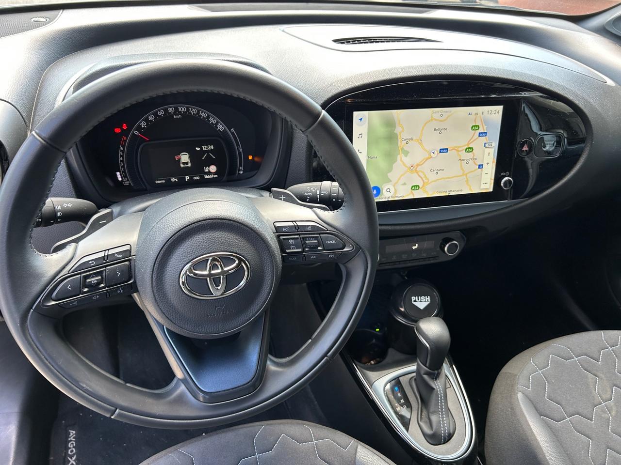 Toyota Aygo X 1.0 5 porte Lounge S-CVT Cambio Automatico