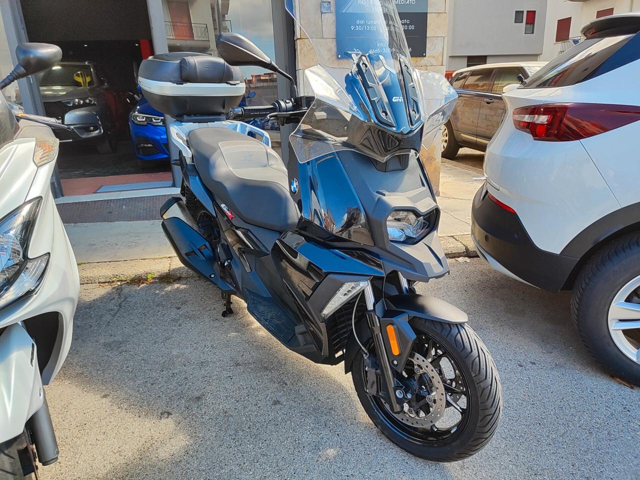 BMW C400X * Pari al nuovo * bauletto * parabrezza