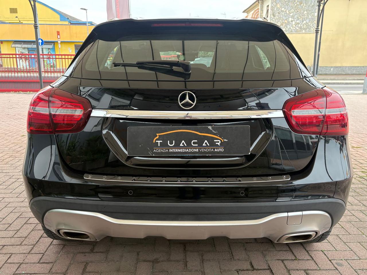 Mercedes-Benz GLA 200 200 D Premium #50687