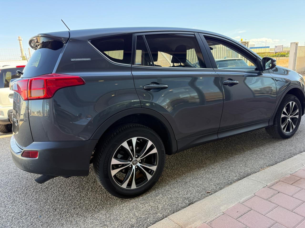 Toyota RAV 4 RAV4 2.2 D-4D 4WD Lounge my14"