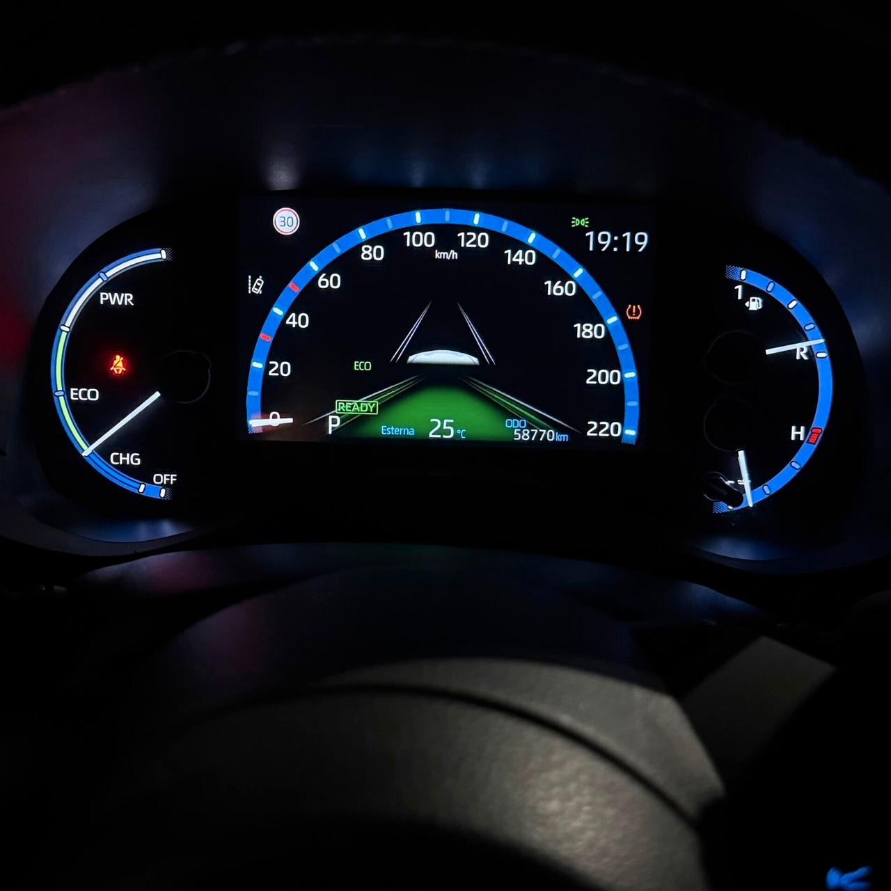 Toyota Yaris Cross 1.5 Hybrid E-CVT AWD Premiere