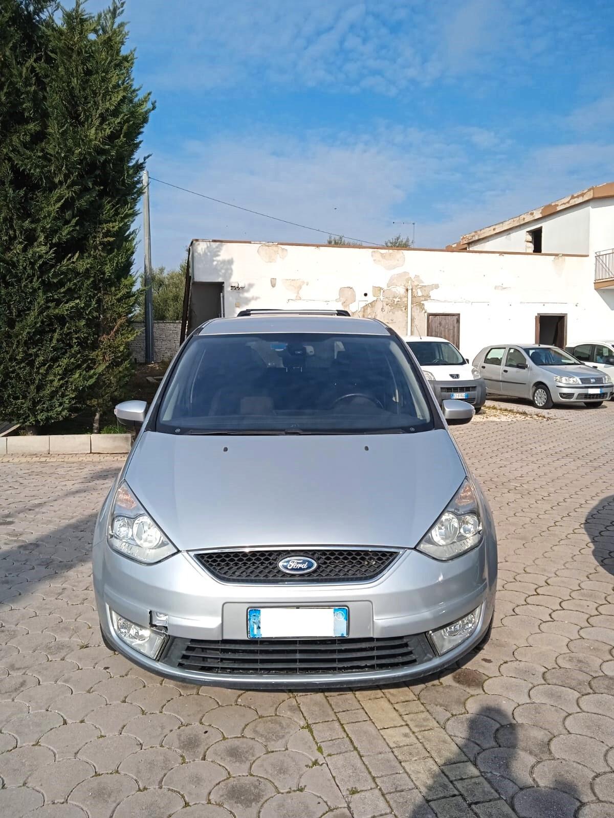 Ford Galaxy-2008