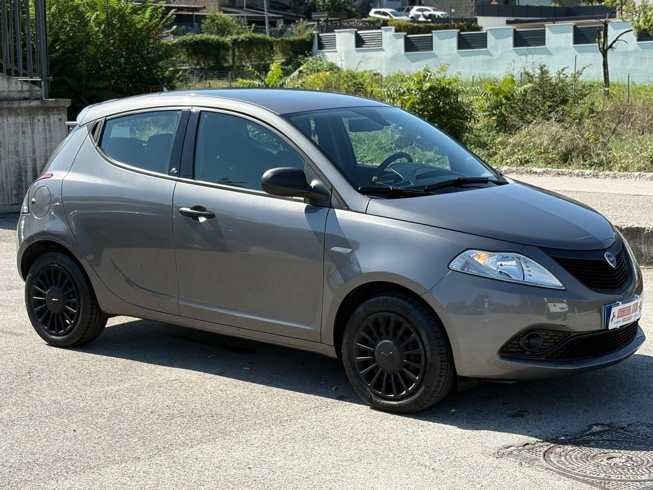 Lancia Ypsilon 1.2 69CV GPL ORIGINALE Ecochic Elefantino Blu