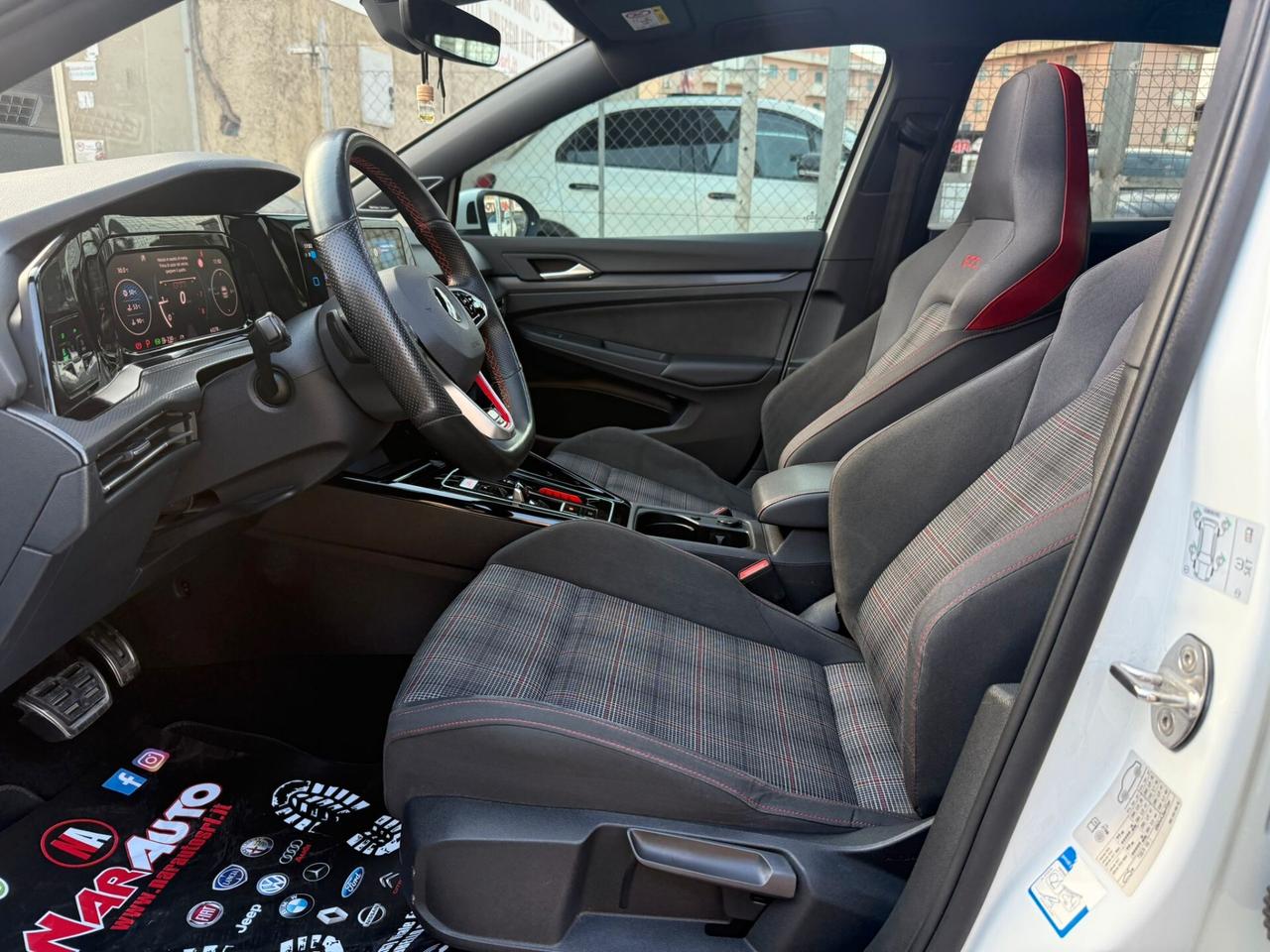 Volkswagen Golf 8 GTI 2.0 TSI DSG 2023