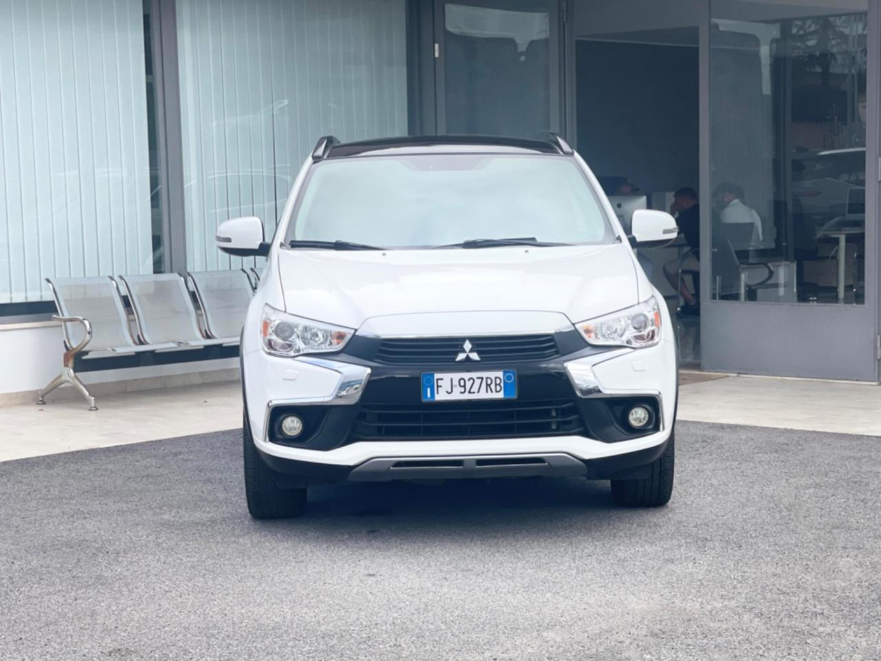 Mitsubishi ASX 2.2 Diesel DI-D 150 CV E6 automatica 4WD Instyle Panoramic - 2017