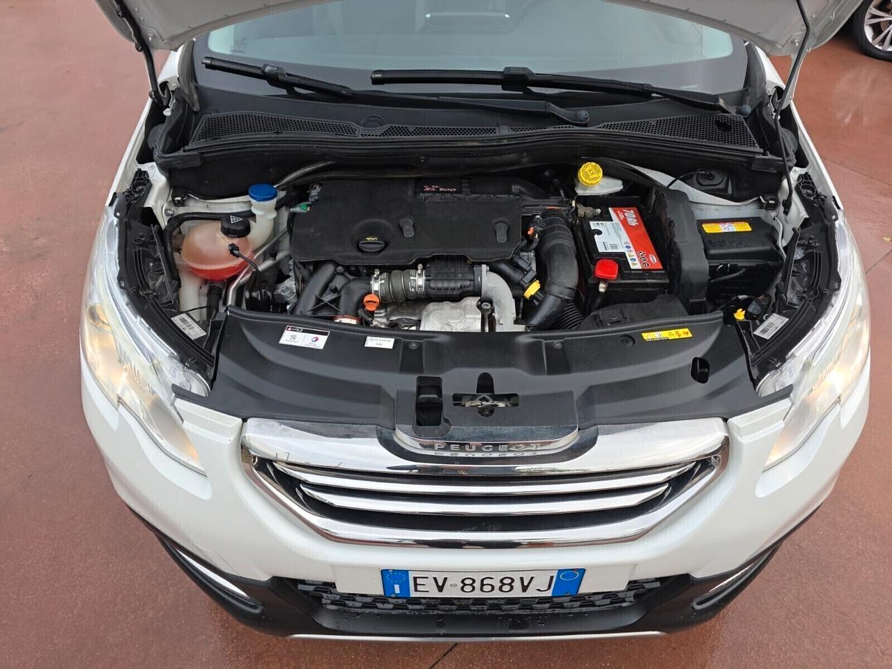 Peugeot 2008 1.6 e-HDi 115 CV Stop&Start Féline