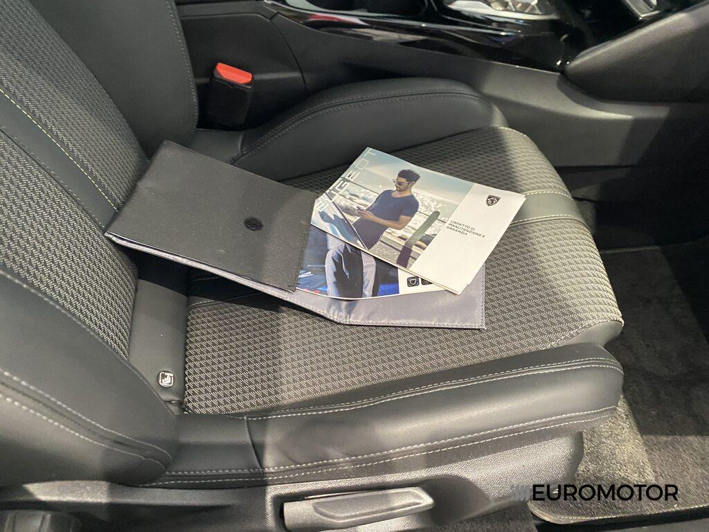 Peugeot 2008 1.5 BlueHDi GT EAT
