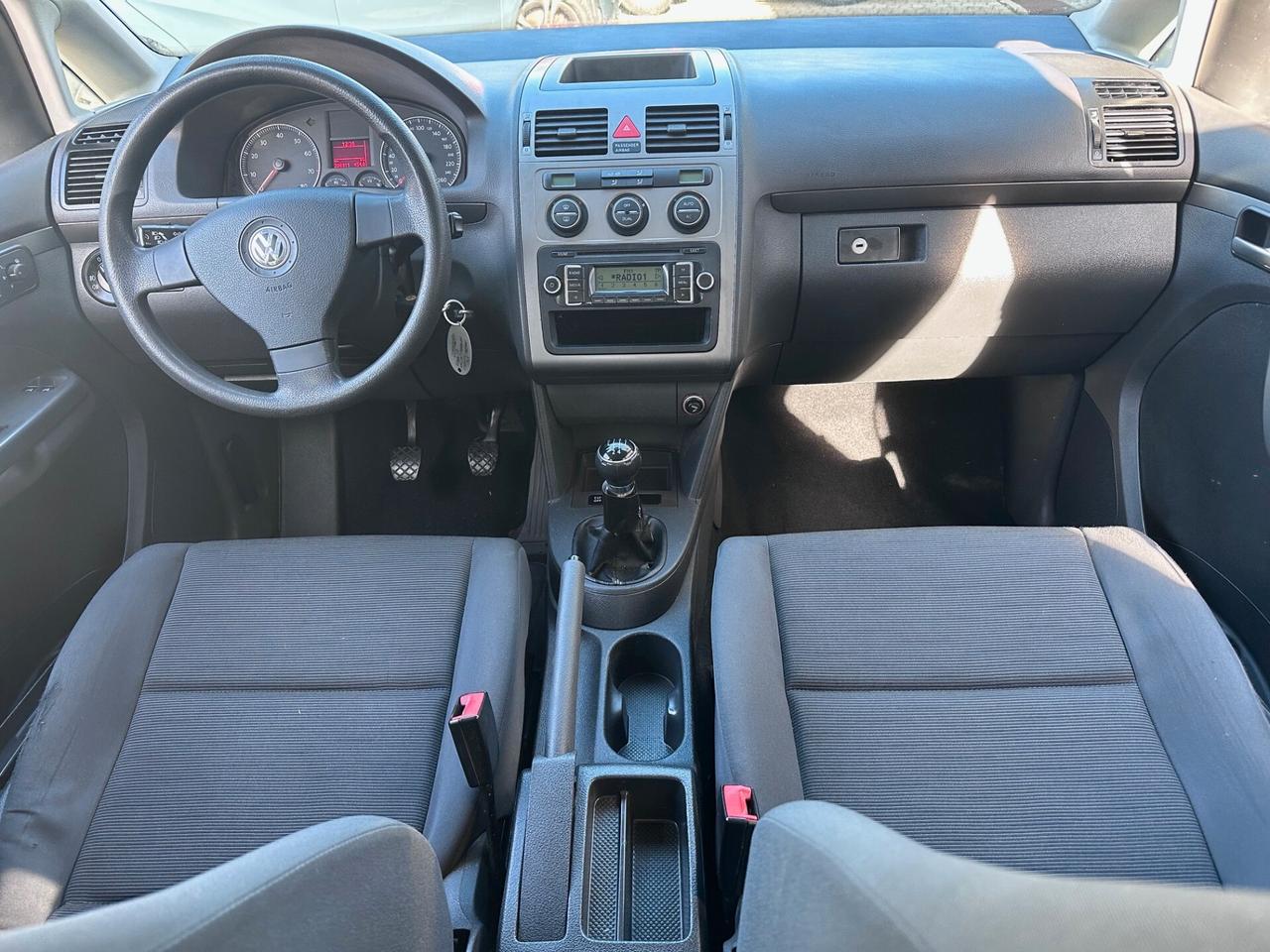 Volkswagen Touran 2.0 Trendline Ecofuel* 7POSTI