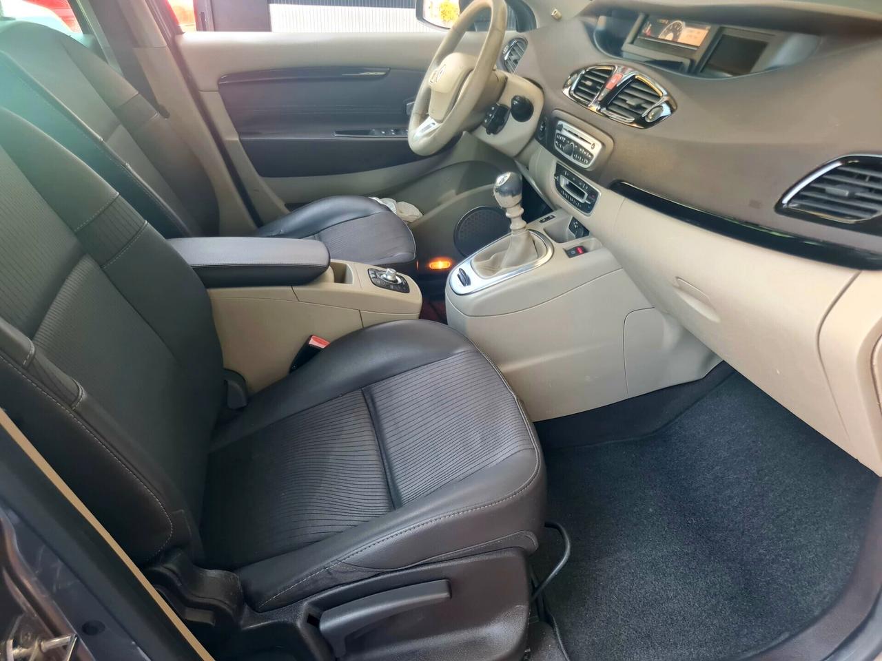 Renault Scenic 1.5 dCi 110CV *NAVI*GANCIO*TETTO**