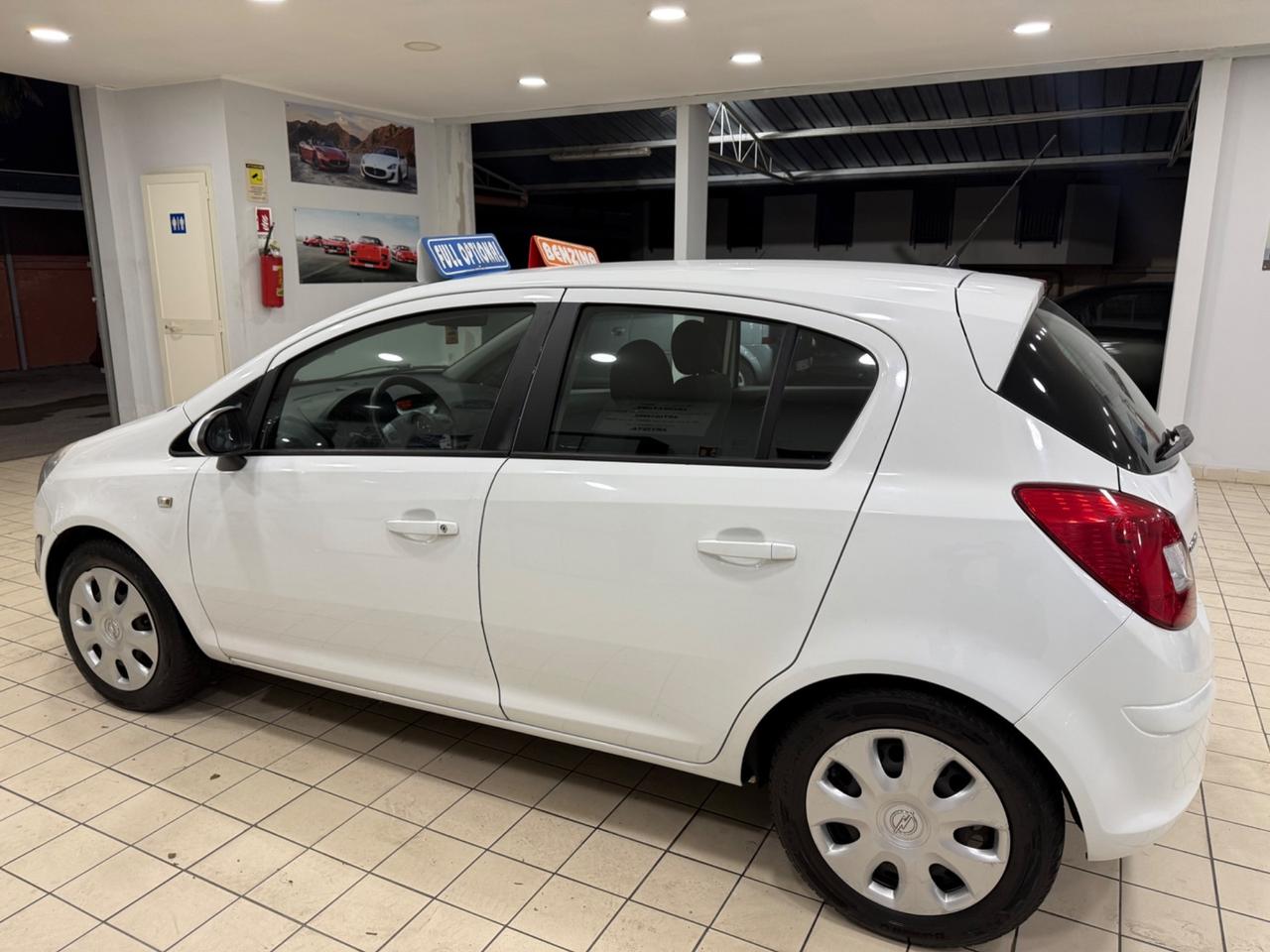 Opel Corsa 1.2 cosmo restyling nuova