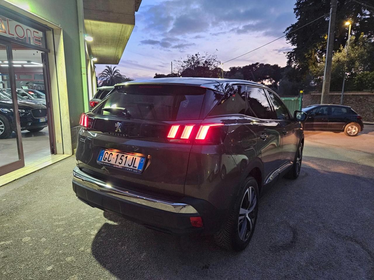 Peugeot 3008 BlueHDi 130 S&S Allure