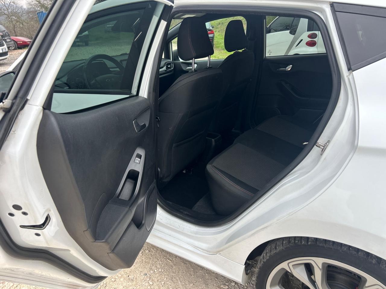 Ford Fiesta 1.5 TDCi 5 porte ST-Line neopatentati