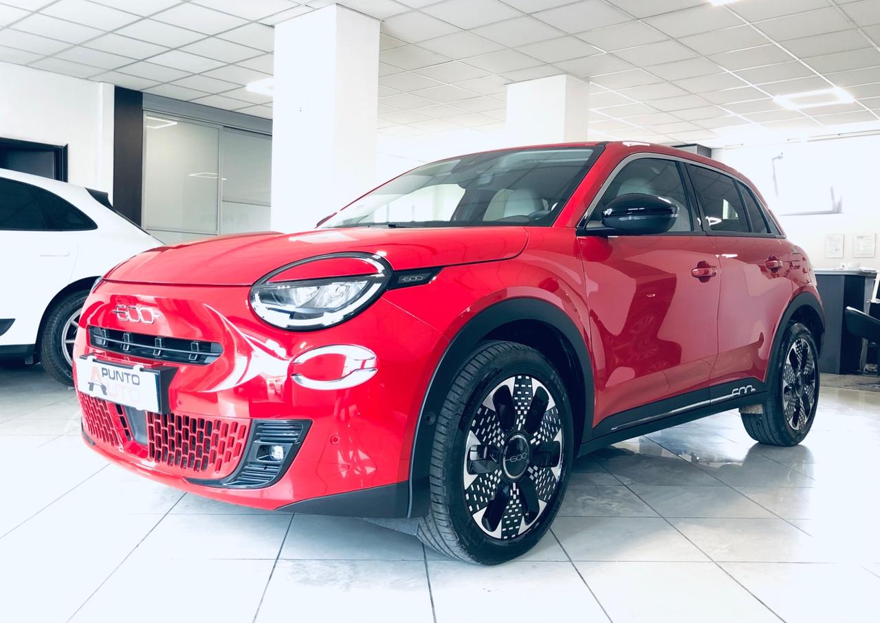 Fiat 600 Hybrid 100 CV DCT MHEV La Prima