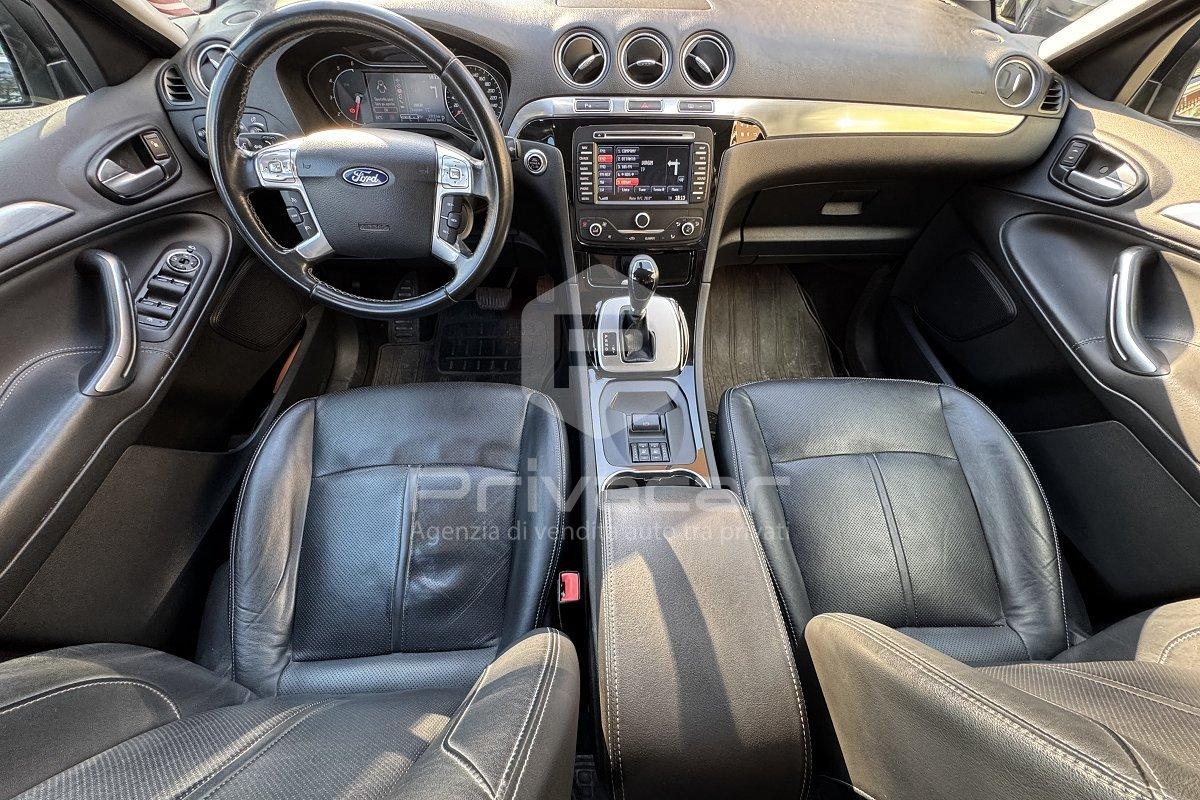 FORD S-Max 2.0 TDCi 163CV Powershift New Titanium
