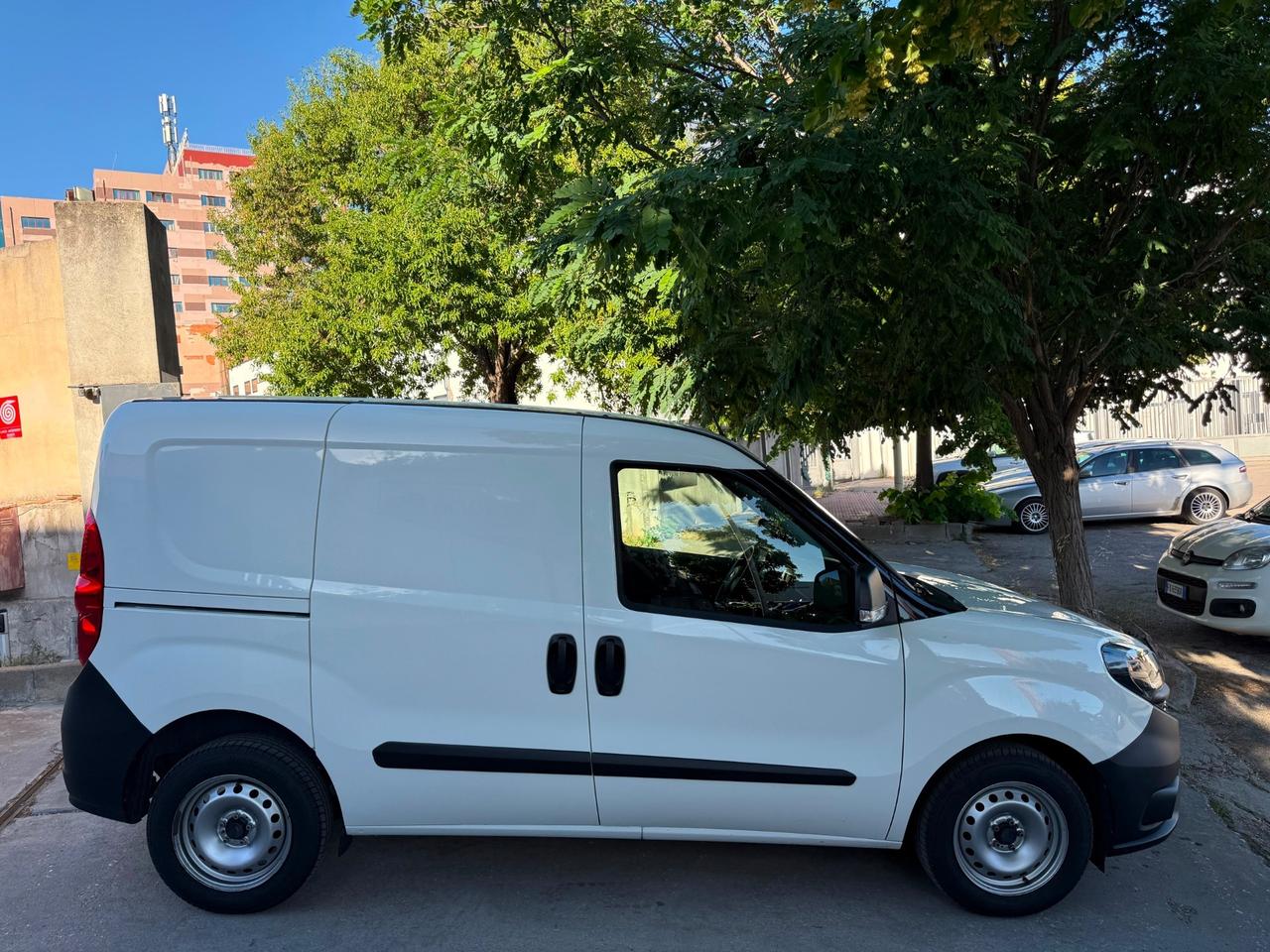 Fiat Doblò 1.6 MJT TRE POSTI DIST. FATTA