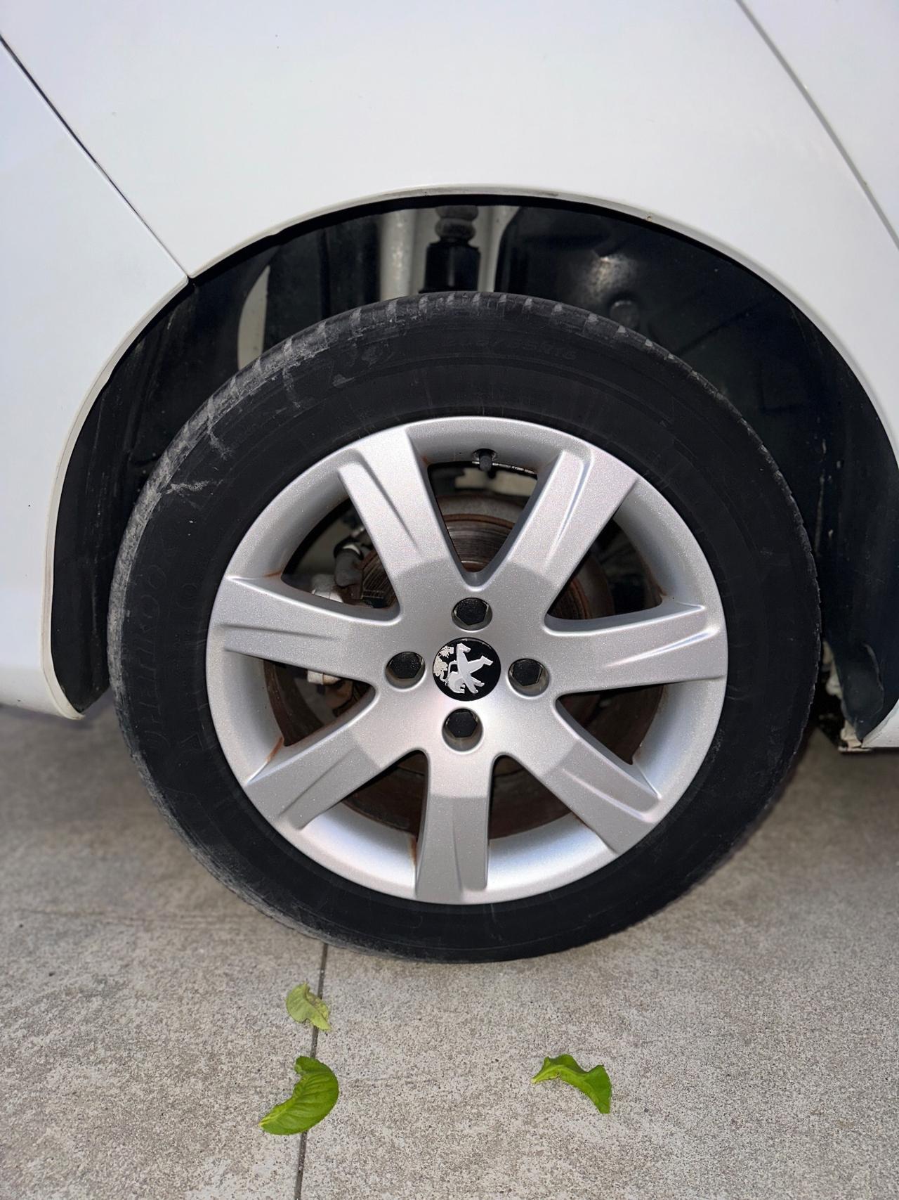 PEUGEOT 308 (anno 2012)